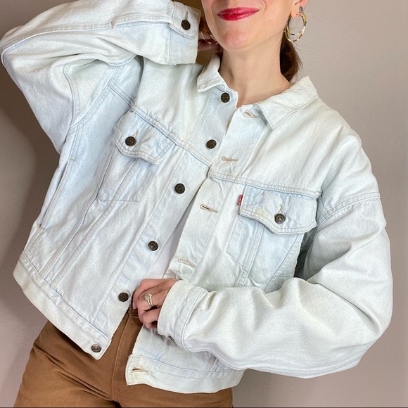 Levi's Jackets & Blazers - Vintage Levi’s ultra light wash denim trucker jacket naturally distressed medium